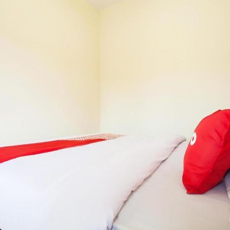 Glugur Oyo 2361 Hotel Winston מראה חיצוני תמונה
